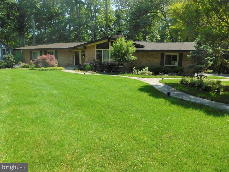 2406 Old Trace Ln, Reston, VA 20191 - photo 1