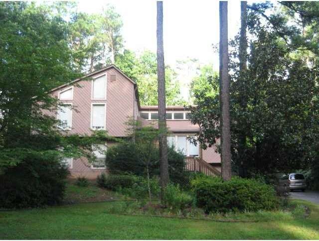 Exterior Front. 4 bedroom 3 bath home with full Mo
