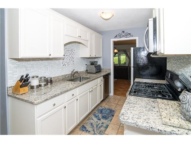 239 Twin Lakes Rd unit B, North Branford, CT 06471 - photo 1