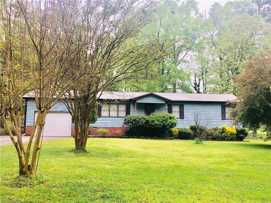 404 Belmont Dr, Archdale, NC 27263 - photo 1