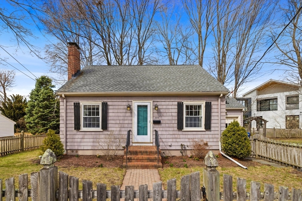 234 Washington St, Reading, MA 01867 - photo 1