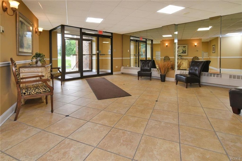 Halstead Plaza unit 3C, Harrison, NY 10528 - photo 1