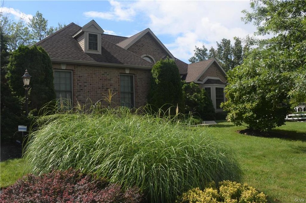 Welcome to 295 Water Lilly Court
