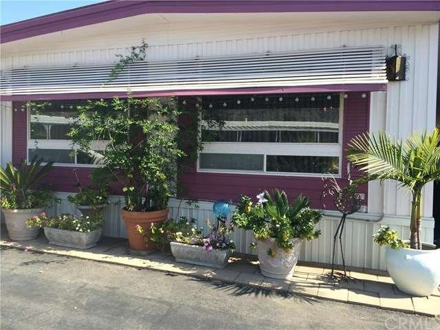 Pride of ownership in this mobile home in a Sr. Pa