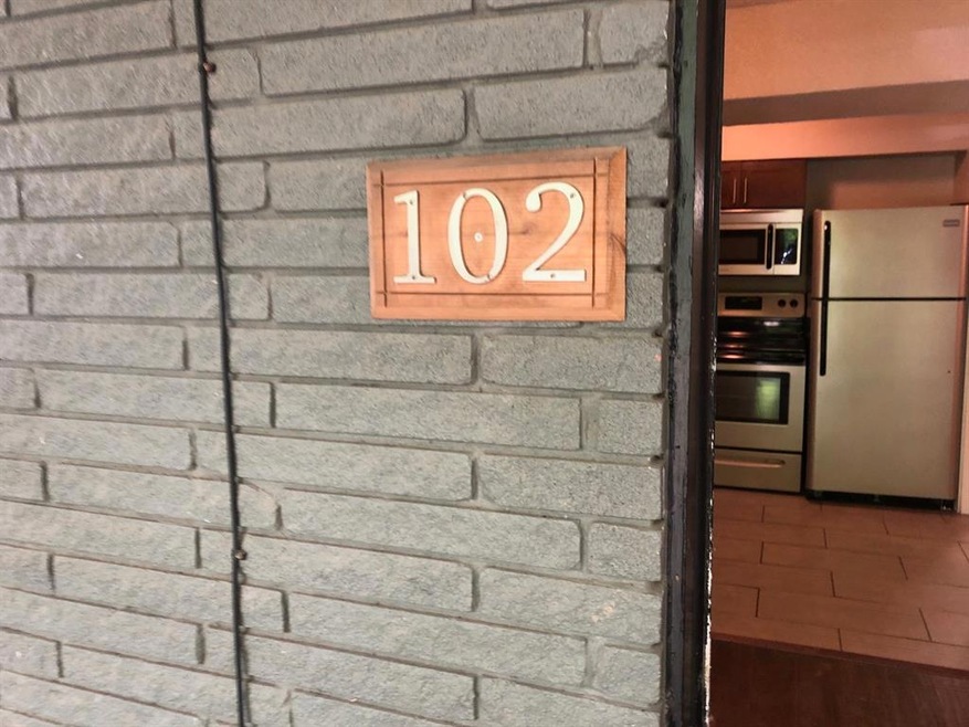 811 Skillman St unit 102, Dallas, TX 75214 - photo 1