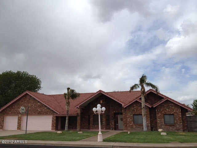 941 N. Heritage Mesa, AZ 85201