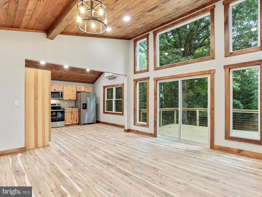 348 Sleepyview Ln, Berkeley Springs, WV 25411 - photo 1