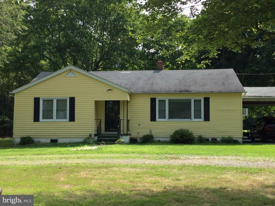 7196 Leedstown Rd, Colonial Beach, VA 22443 - photo 1
