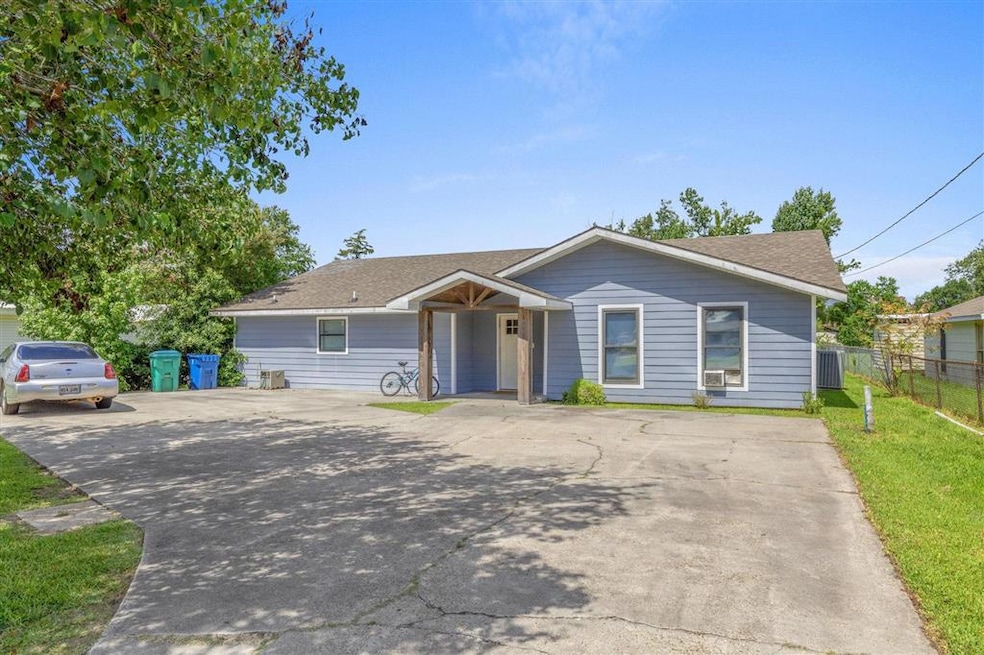 206 Vine St, Sulphur, LA 70663 - photo 1