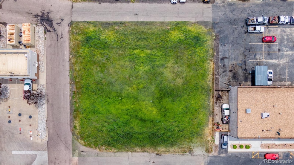 15950 E 6th Ave, Aurora, CO 80011 - photo 1