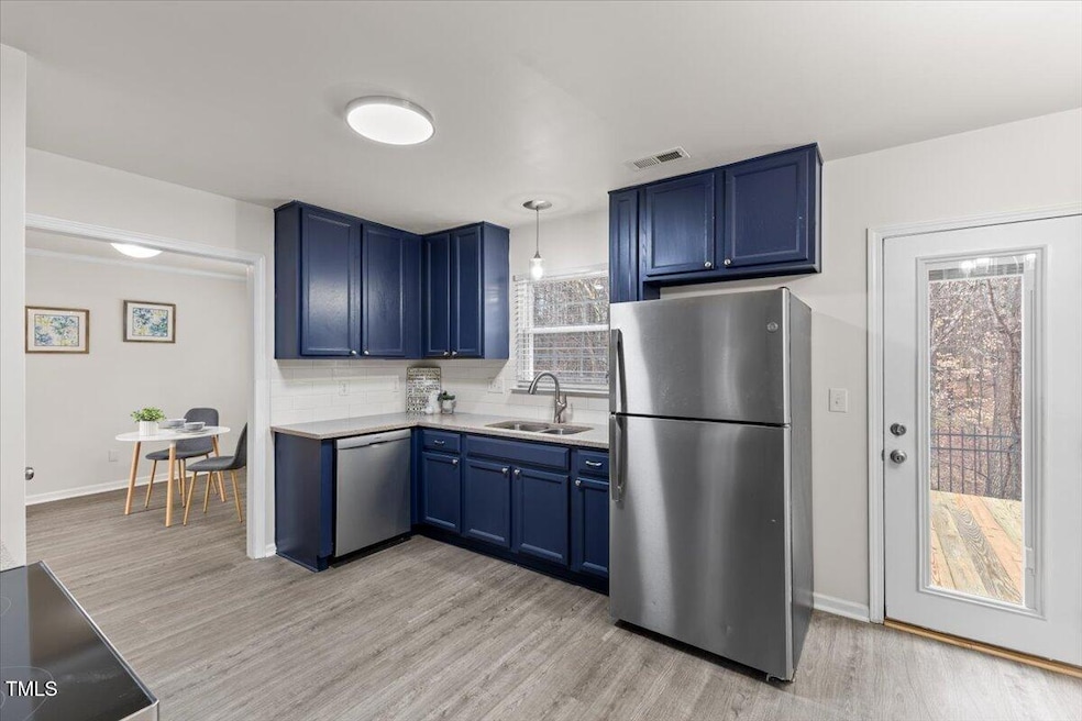 17-315 Inkster Cove