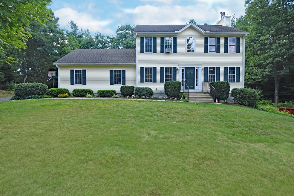 36 Chicopee Dr, Hubbardston, MA 01452 - photo 1