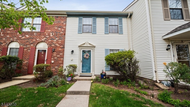 14 Pear Tree Ln unit 2F, Franklin Park, NJ 08823 - photo 1