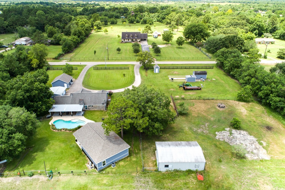 13827 County Road 761, Alvin, TX 77511 - photo 1