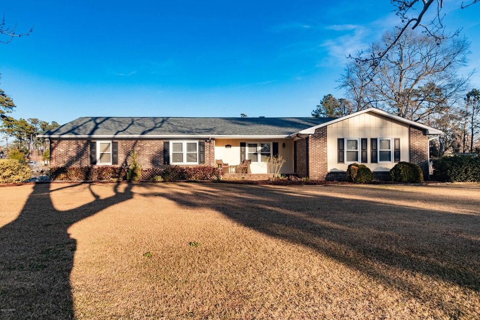 706-hedrick-blvd-web24