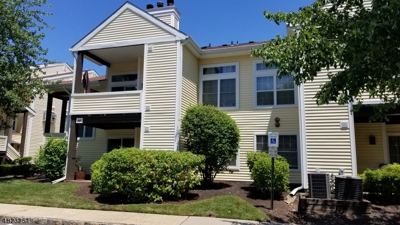 241 Broadmoor Ct unit 2, Union, NJ 07083 - photo 1