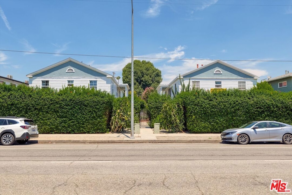 11683 Chandler Blvd unit 11685 1/2, North Hollywood, CA 91601 - photo 1