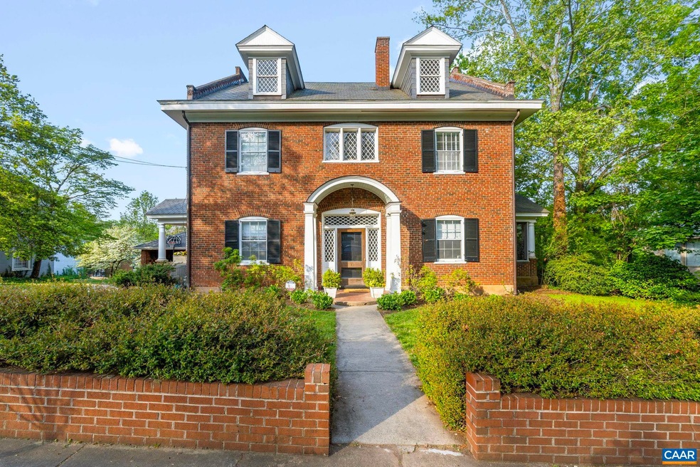 31 University Cir, Charlottesville, VA 22903 - photo 1