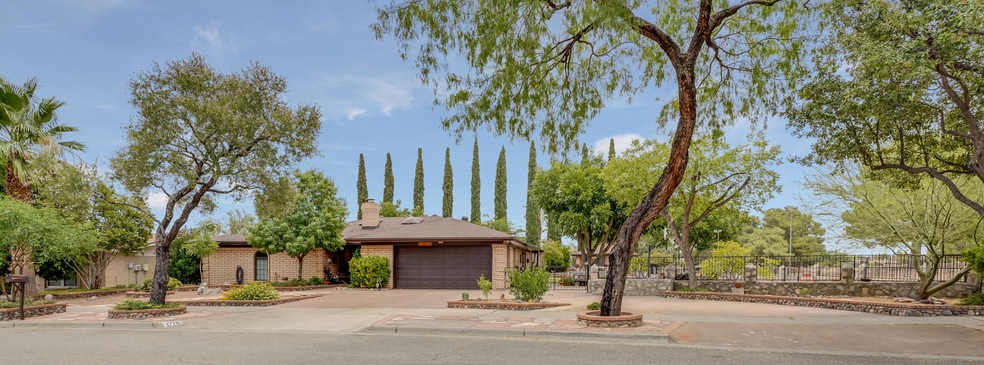 1778 Billy Casper Dr, El Paso, TX 79936 - photo 1