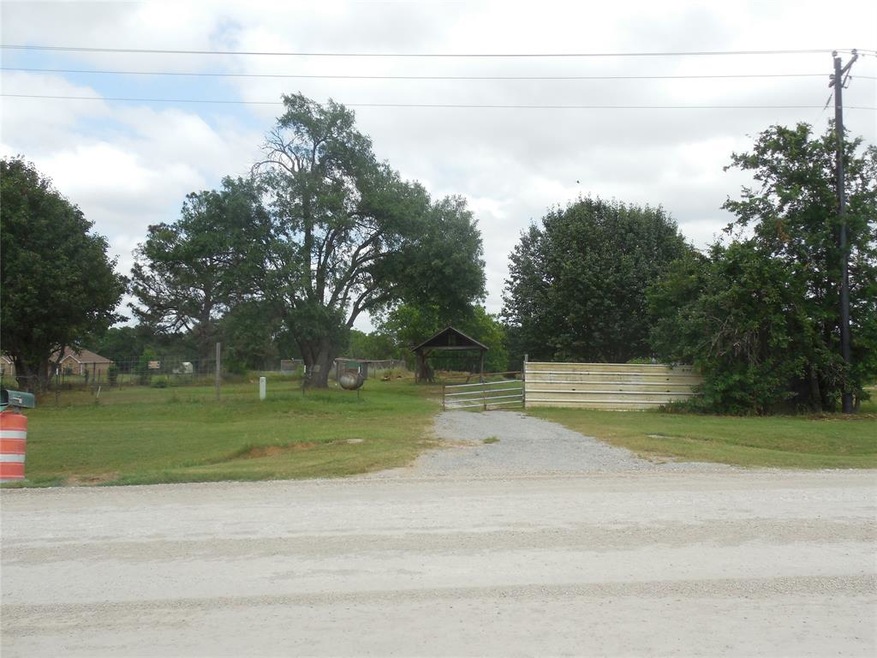 7029 Fm 1753, Denison, TX 75021 - photo 1
