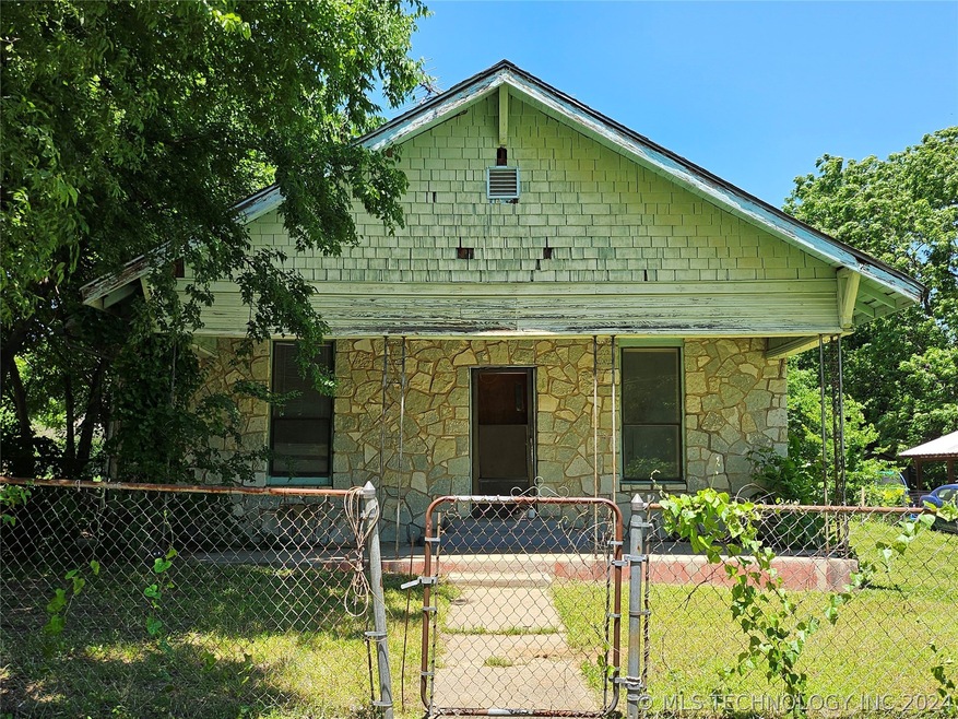 607 4th Ave SE, Ardmore, OK 73401 - photo 1