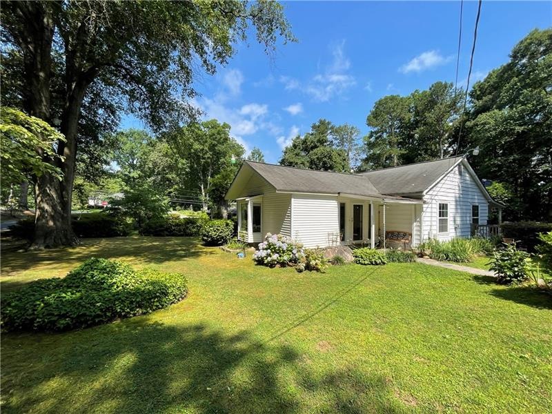 252 Hilltop Circle Extension SW, Mableton, GA 30126 - photo 1