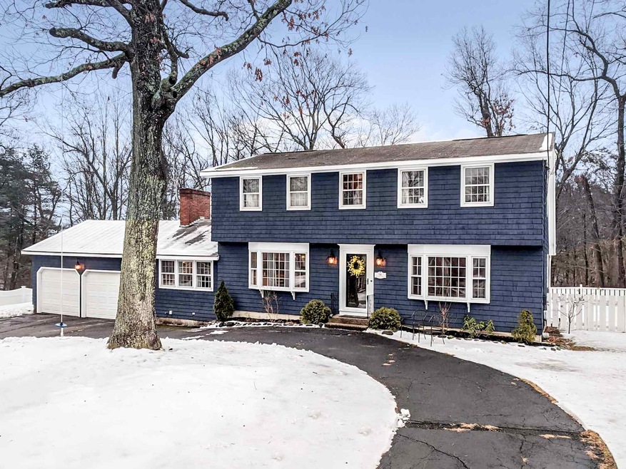 14 Biscayne Pkwy, Nashua, NH 03064 - photo 1