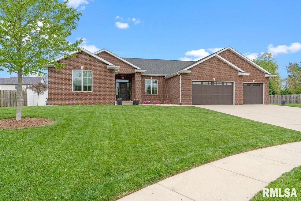 Pending $620,000 • Co-Listing Agent