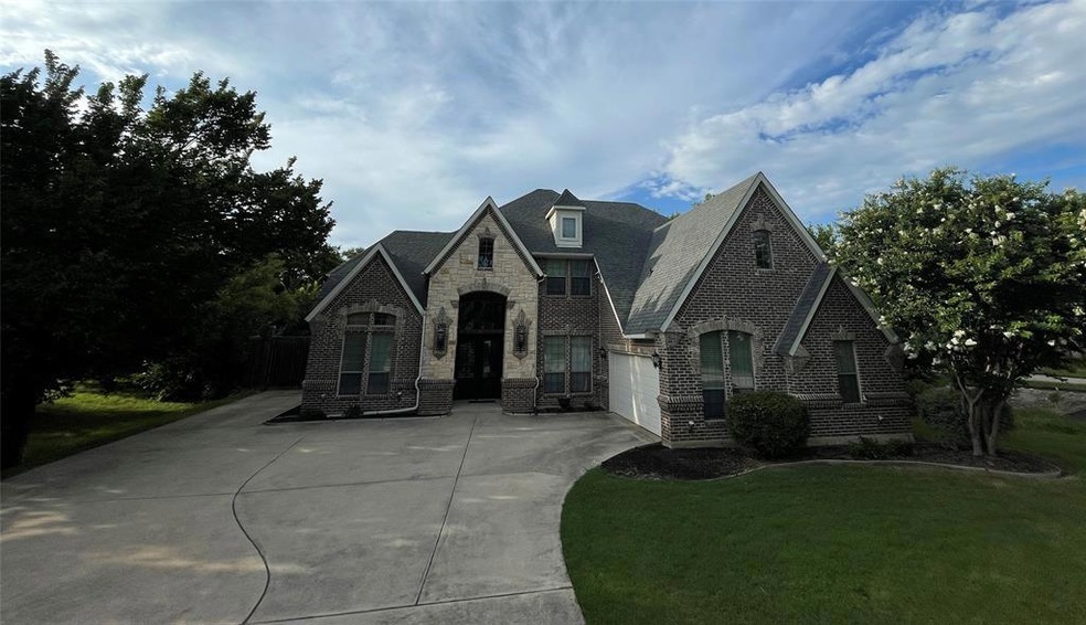 732 Lonesome Dove Trail, Hurst, TX 76054 - photo 1