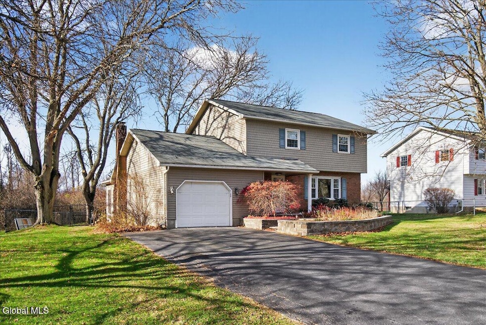 39 University St, Selkirk, NY 12158 - photo 1