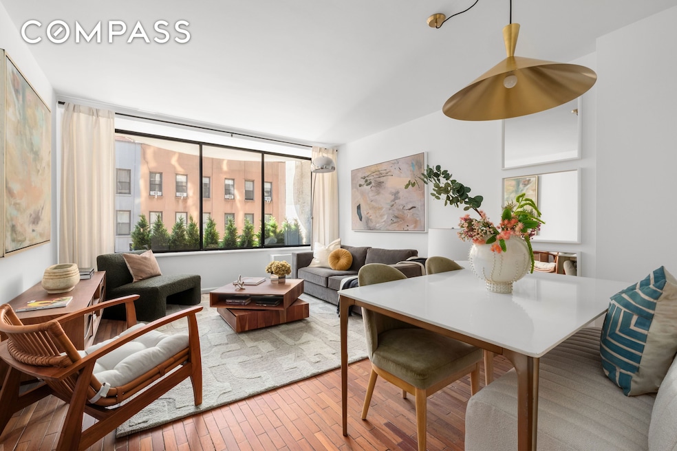 Pending $700,000 • Co-Listing Agent