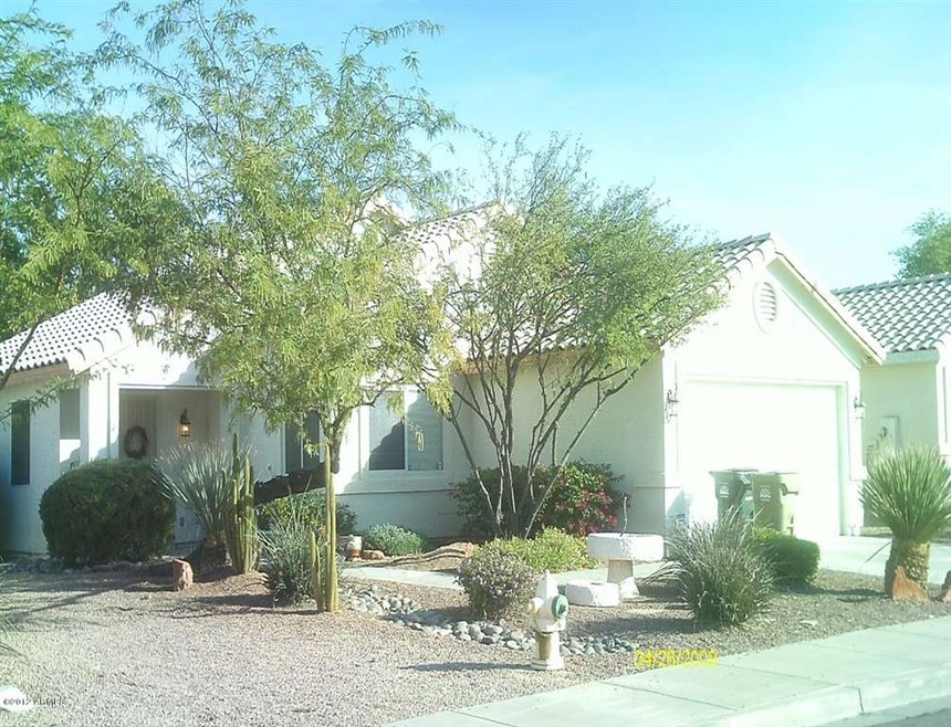 16122 w Sherman front of the house