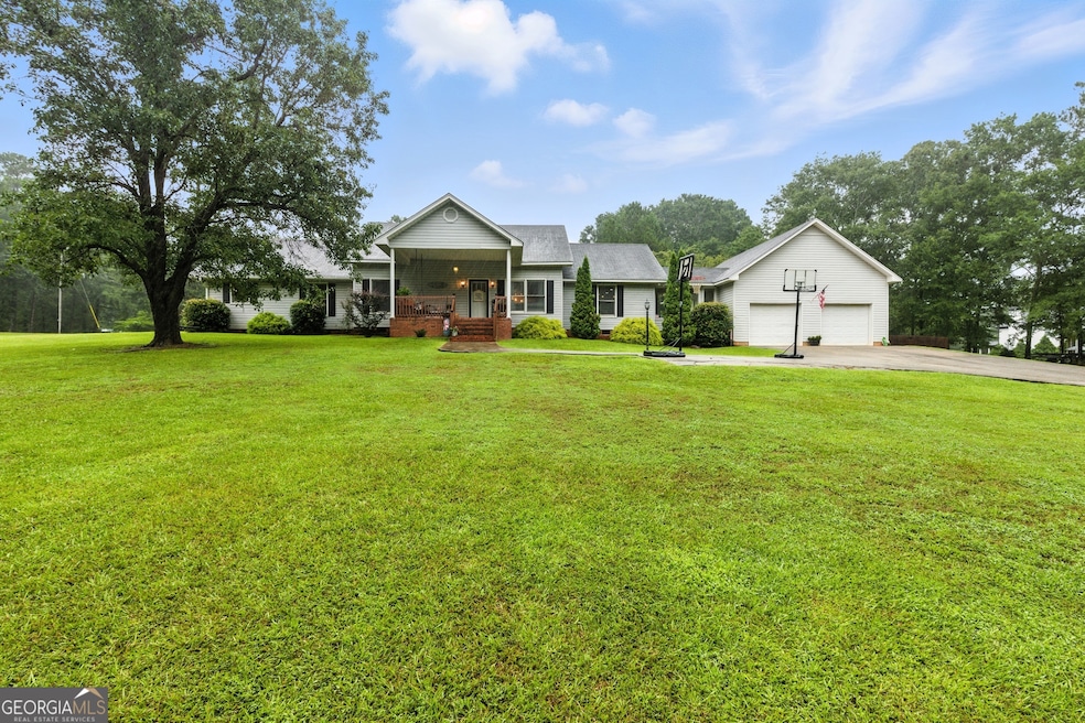 1258 Old Beacon Light Rd, Hartwell, GA 30643 - photo 1