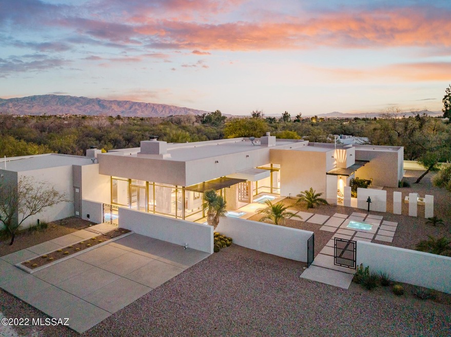 4920 N Hidden Valley Road