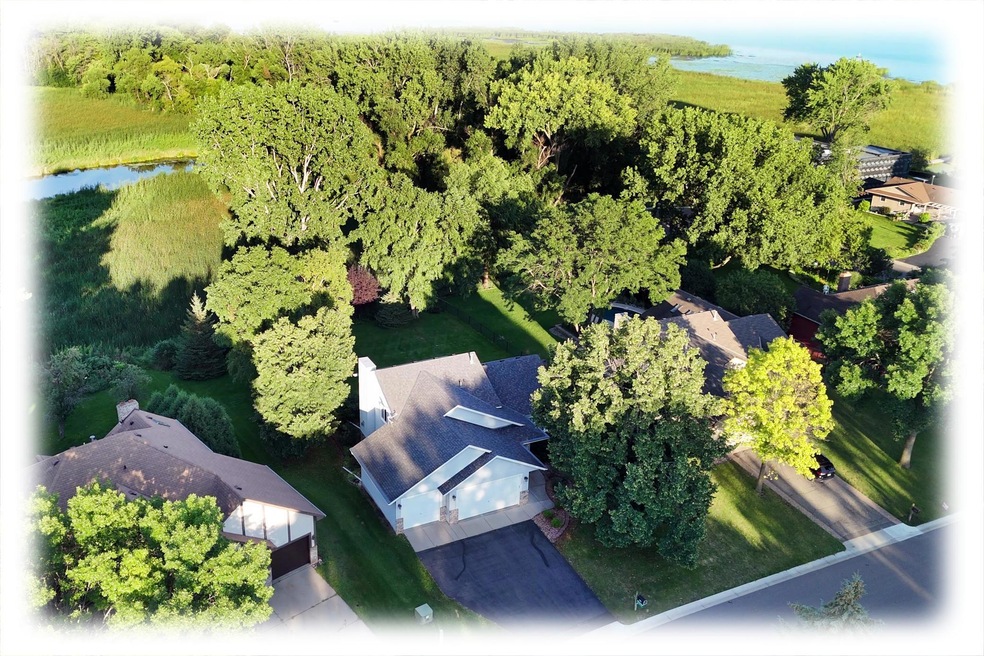 6920 Ximines Ln N, Maple Grove, MN 55369 - photo 1