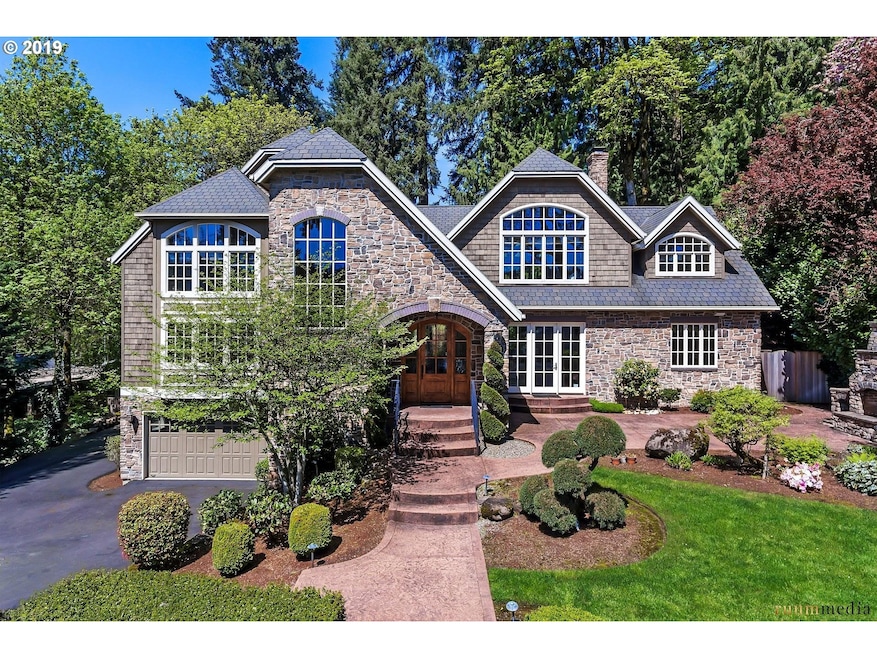 2575 Summit Dr, Lake Oswego, OR 97034 - photo 1