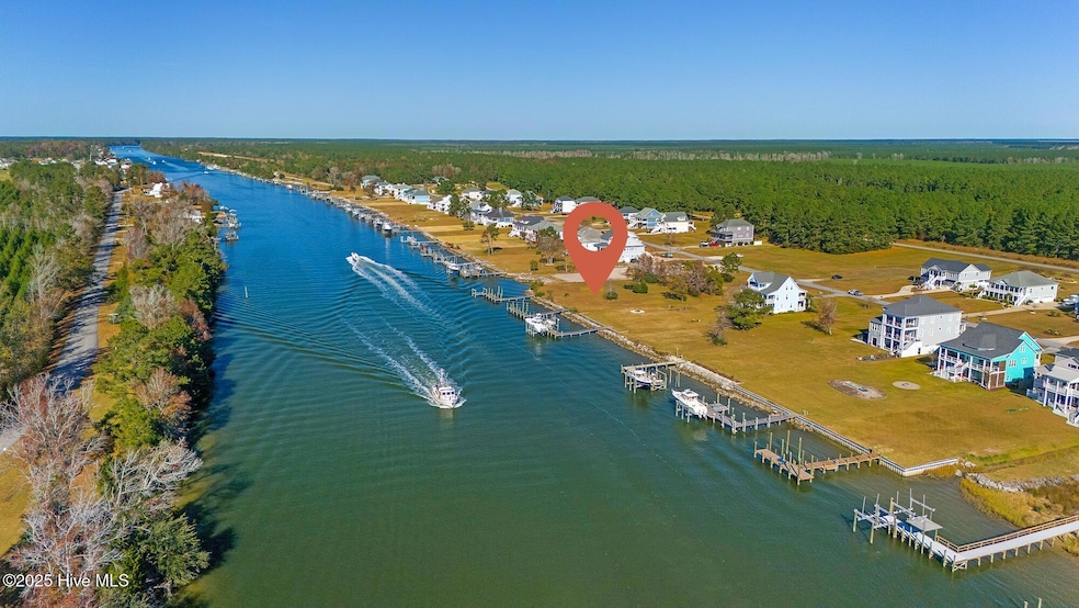 229 Gatsey Ln, Beaufort, NC 28516 - photo 1