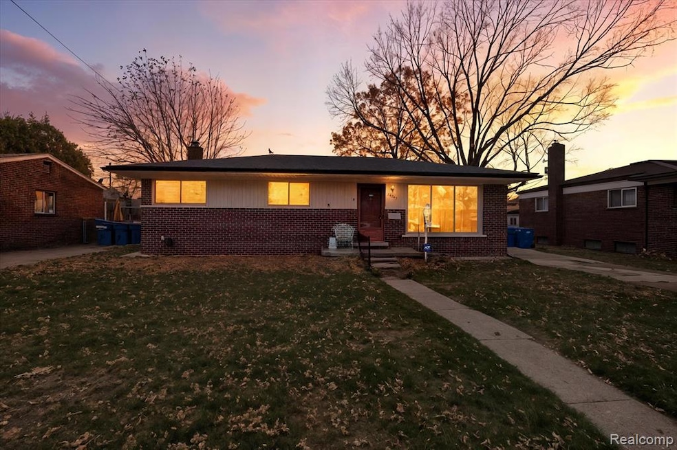 24245 Patricia Ave, Warren, MI 48091 - photo 1