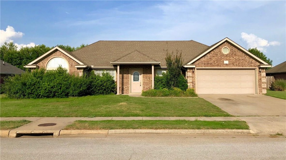 2390 Stonecrest Dr, Elkins, AR 72727 - photo 1