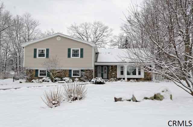 1017 Cherokee Rd, Schenectady, NY 12302 - photo 1