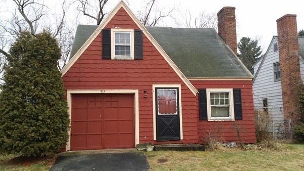 1324 Allen St, Springfield, MA 01118 - photo 1