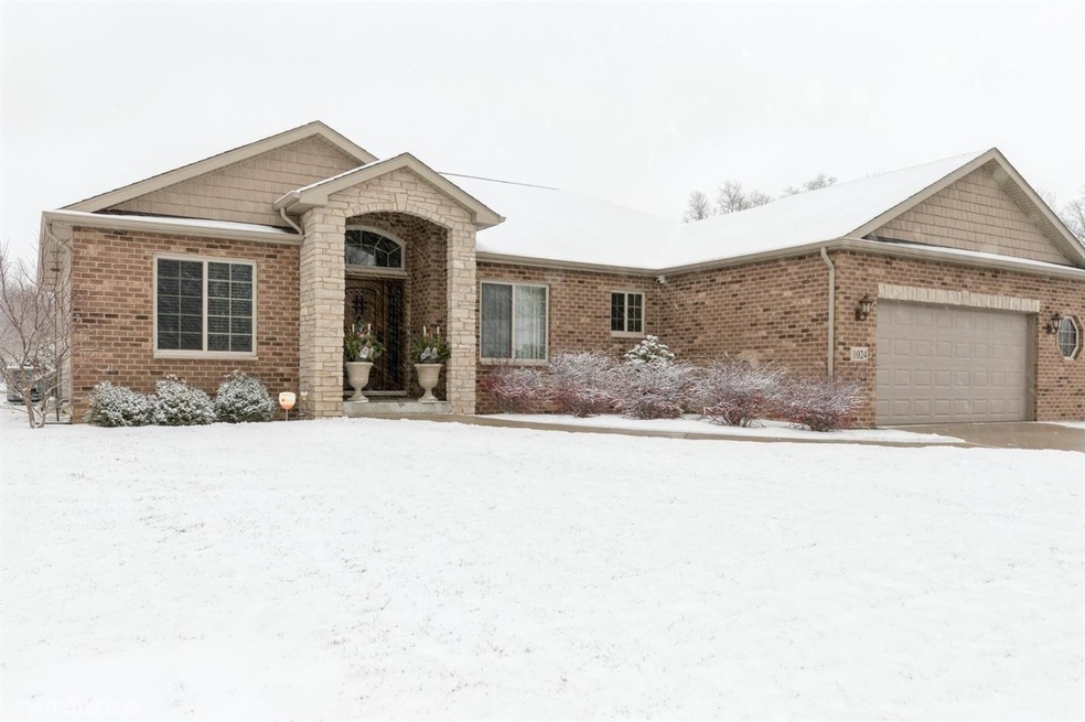 1024 Oak Grove Ct, Crown Point, IN 46307 - photo 1