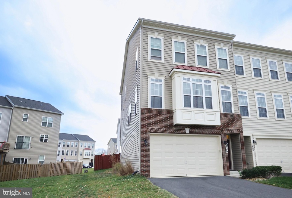 226 Apsley Terrace, Purcellville, VA 20132 - photo 1