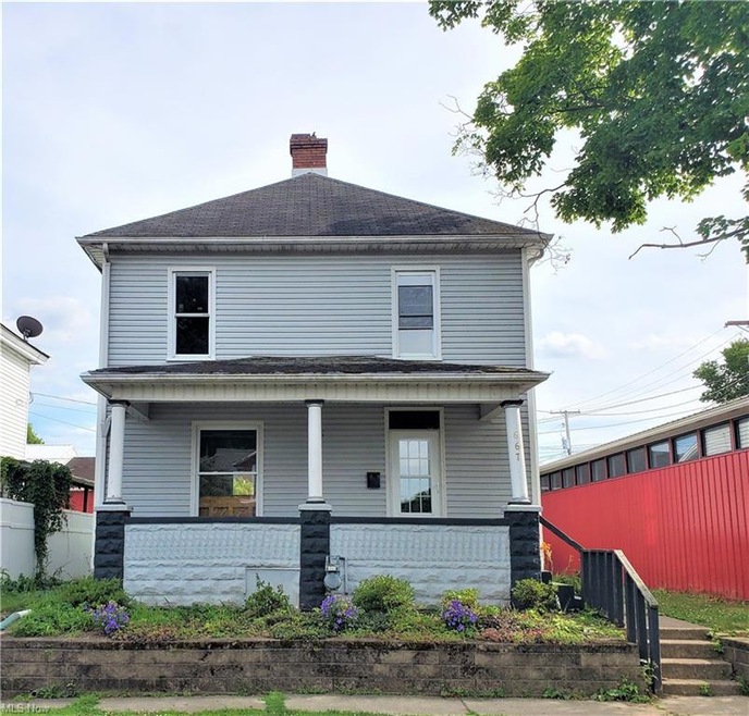 667 Vine St, Coshocton, OH 43812 - photo 1