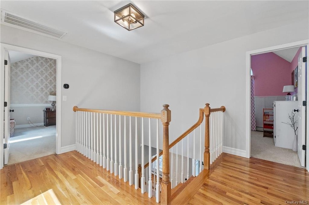 7 Alloway Crescent, Highland Mills, NY 10930 - photo 1