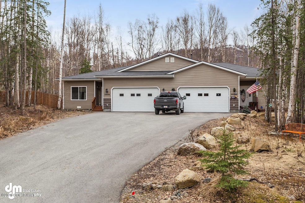 Exterior Front 4280-SMALL