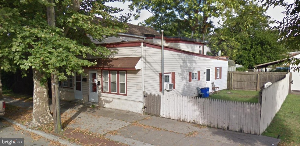 111 N Burlington St, Gloucester City, NJ 08030 - photo 1