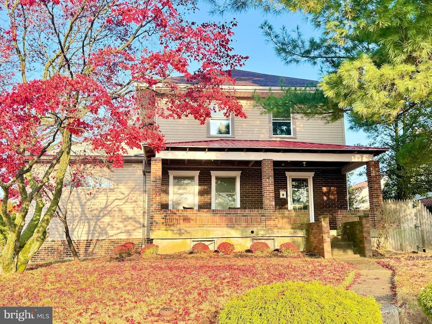 903 Hale St, Pottstown, PA 19464 - photo 1