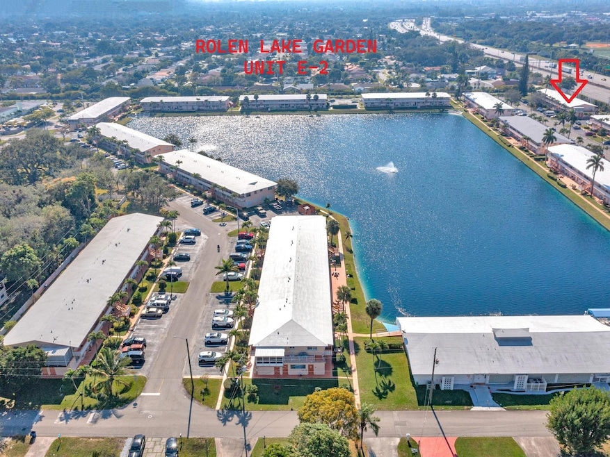 1000 SW 11th Ave unit 2, Hallandale Beach, FL 33009 - photo 1