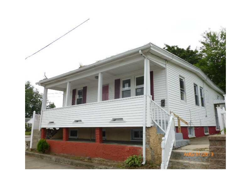 233 Harmon Ave, Cranston, RI 02910 - photo 1